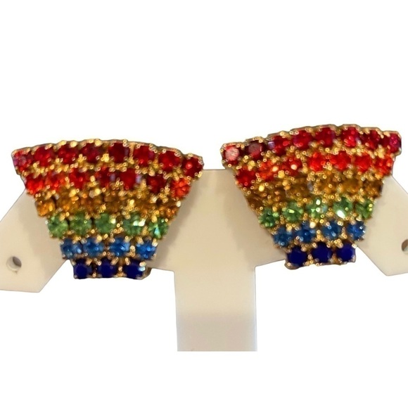 Rainbow Rhinestone Gold Tone Clip On Earrings Vintage - Picture 3 of 10